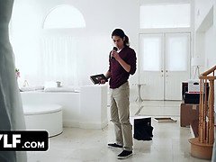 Cfnm, Cuadrupleta, Lamidas, Madres para coger, Tetas naturales, Orgía, Coño, Gritar