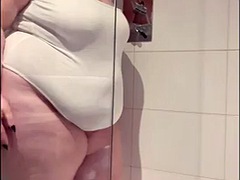 Красотки, Толстушки, Большие сиськи, Британки, Брюнетки, Пухленькие, Душ, Соло