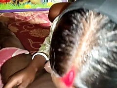 18 jaar, Leger, Grote kont, Grote mammen, Handbeurt, Huisvrouw, Indisch, Vrouw