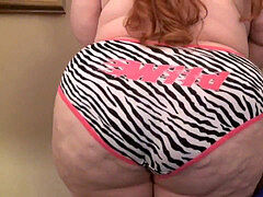 ぽっちゃり, デカ尻, 赤毛