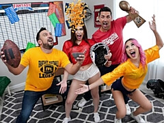 18 años, Verga grande, Negro, Mamada, Compilación, Cuadrupleta, Flaco, Adolescente