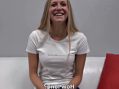 Chica, Tetas grandes, Rubia, Engañando, Corridas faciales, Abuelita, Sexo duro