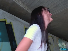 Amateur, Sucer une bite, Tromperie, Couple, En levrette, Hd, De plein air, Pov