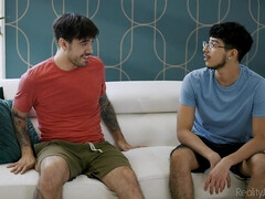 デカチン, ブロンド, 彼氏, 巨乳な, カップル, 指いじり, 彼女, なめる