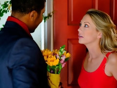 Cul, Sucer une bite, En levrette, Interracial, Léchez, Rasée, Dénudage, Nénés