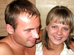 Amateur, Sucer une bite, En levrette, Seins naturels, Pigtail, Maigrichonne, Adolescente, Nénés