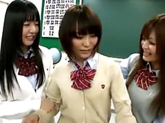 Gros seins, Sucer une bite, Hard, Japonaise, Mamelons, Pov, Strapon, Plan cul à trois