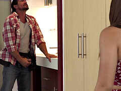 Жопа, Ванна, Платье, Поцелуи, Соски, Трусики, Стринги, Сиськи