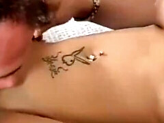 69, Gros seins, Brunette brune, Léchez, Maman, Piercing, Chatte, Suçant