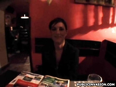 Anal, Gros seins, Brunette brune, Queue, Doigter, Mère que j'aimerais baiser