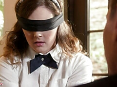 Gros cul, Grosse bite, Sucer une bite, En levrette, Seins naturels, Rasée, Adolescente, Nénés