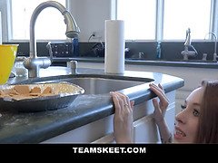 フェラチオ, イく瞬間, チン, ハードコア, Hd, キッチン, 息子, ティーン