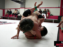 Amateur, Culo, Culo grande, Negro, Ébano, Lesbiana, Tatuaje, Lucha