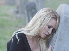 Gros seins, Blonde, Doigter, Masturbation, Mère que j'aimerais baiser, De plein air, Chatte, Solo