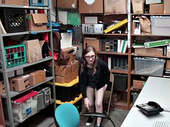 suspect sucks lp officers big dick