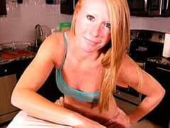 Blondine, Blasen, Sperma im mund, Spermaladung, Küche, Lecken, Pov, Jungendliche (18+)