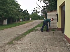 Omie, Moeder die ik wil neuken, Realiteit, Vrouw