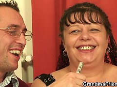 Tschechisch, Behaart, Reif, Mutti, Muschi, Realität, Reiten, Flotter dreier