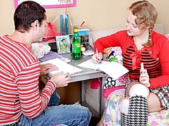 Anal, Chambre à dormir, Grosse bite, Gros seins, Sucer une bite, En levrette, Petite femme, Adolescente