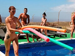 Blonde, En levrette, Groupe, Hard, Léchez, De plein air, Chatte, Tatouage