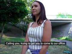 Gros seins, Talons, Fille latino, Argent, Seins naturels, Public, Réalité, Nénés