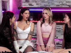 18 años, Chica, Rubia, Morena, Fetiche, Lesbiana, Lamidas, Coño