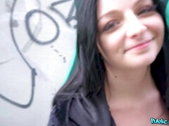 Leie, Arsch, Schwarz, Blasen, Schwanz, Jeans, Natürlichen titten, Im freien