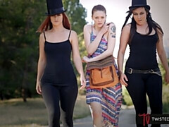 Большие сиськи, Пальцем, Поцелуи, Белье, Мастурбация, Милф, Бритые, Стриптизерша