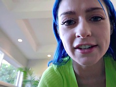 Grosse bite, Gros seins, Sucer une bite, Bouteille, Pov, Rasée