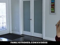 Brunette brune, Cousine, Tir de sperme, En levrette, Hard, Hd, Fils, Adolescente