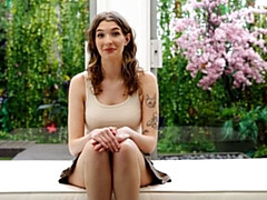 Grosser arsch, Blasen, Hundestellung, Interrassisch, Natürlichen titten, Kurzes haar, Jungendliche (18+), Titten