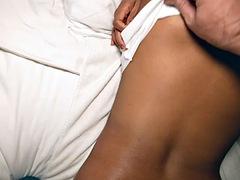 Leie, Asiatisch, Grosser schwanz, Blasen, Hardcore, Massage, Milf, Titten