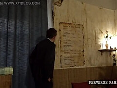 Pijpbeurt, Diep in de keel, Fetisj, Vuisten, Hardcore, Masturbatie, Tatoeage, Tiener