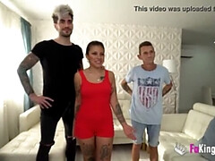 Mamada, Morena, Estilo perrito, Europeo, Latina, Español, Tatuaje, Trio