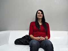 Amateur, Morena, Pov