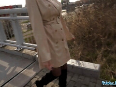 Cul, Sucer une bite, Tir de sperme, En levrette, Monstre, Public, Réalité, Nénés