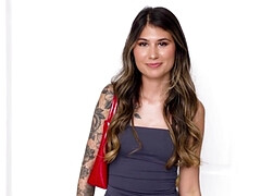 18 jahre, Grosser schwanz, Blasen, Handjob, Küssen, Masturbation, Hintern versohlen, Jungfrau