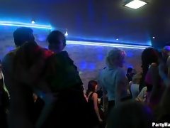 黒人, ブロンド, 着衣女と全裸男, グループ, ハードコア, オージー, フェラする, スインガー