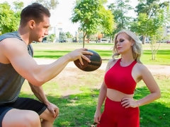 デカ尻, デカパイ, 茶髪の, バック, 手コキする, 淫乱熟女, 剃毛, タトゥー