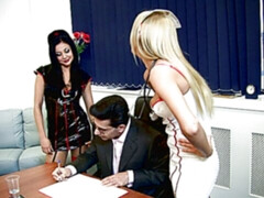 Большая жопа, Большой член, Большие сиськи, Минет, Собачьи, Две девушки, Секс без цензуры, Милф