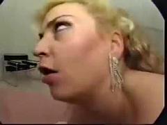 Belle grosse femme bgf, Gros seins, Sucer une bite, Tir de sperme, Faciale, Plan cul à trois, Nénés