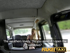 Enthousiasteling, Blond, Brits, Auto, Diep in de keel, Hondjeshouding, Kokhalzen, Openbaar