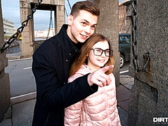 ブロンド, フェラチオ, バック, 手コキする, キス, ガリガリ, ティーン, オッパイの