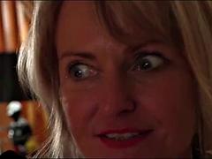 In den arsch, Blondine, Blasen, Geile alte tussi, Gruppensex, Gruppe, Hardcore, Lingerie