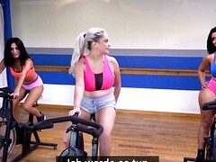 Grote lul, Grote mammen, Pijpbeurt, Bruinharig, Hondjeshouding, Hd, Latijnse vrouw, Moeder die ik wil neuken