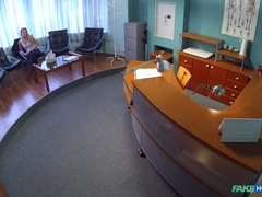 舐める尻, 医者, 指いじり, なめる, オフィス, オマンコ, ユニフォーム, のぞき