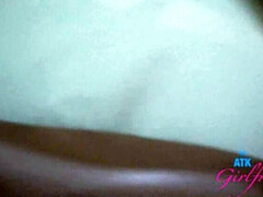 Leie, Bad, Blasen, Besamung, Fussjob, Masturbation, Pov, Vibrator