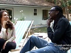 Noire, Sucer une bite, Brunette brune, Queue, Hd, De plein air, Public, Rasée