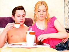 Dormitorio, Culo grande, Verga grande, Rubia, Estilo perrito, Tetas naturales, Adolescente, Tetas