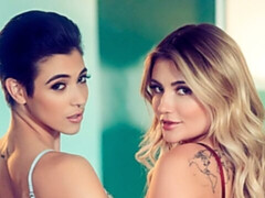 Блондинки, Лесбиянка, Лизание, Мастурбация, Киски, Бритые, Молоденькие, Сиськи